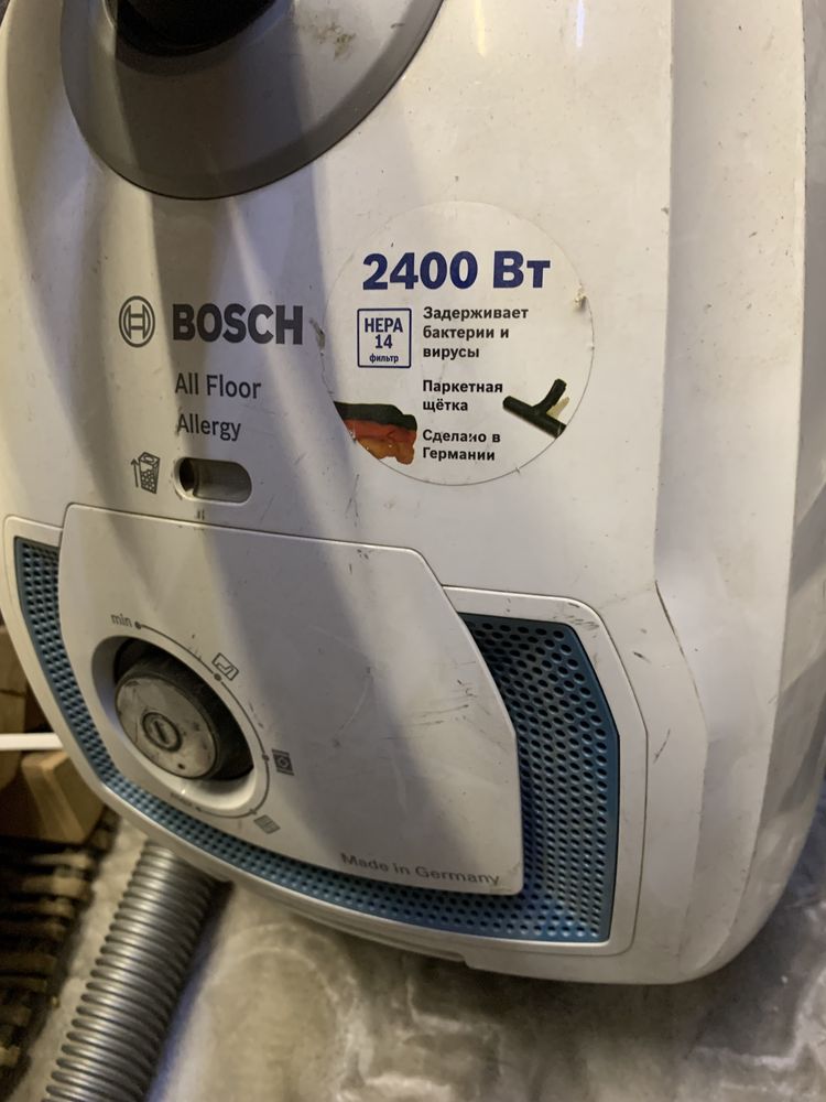 Пилосос PHILIPS PowerPro Active FC8672/01. BOSCH BGL42455