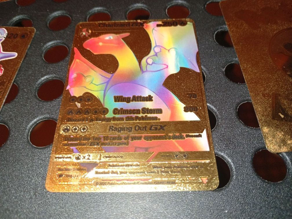 Cards Pokémon (dourados e prata)