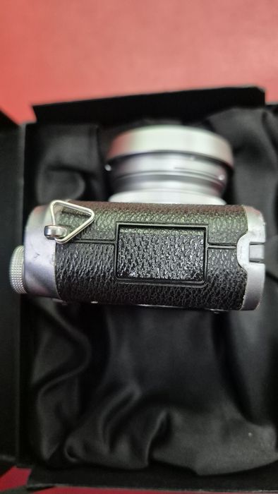 Fuji x100.                 .