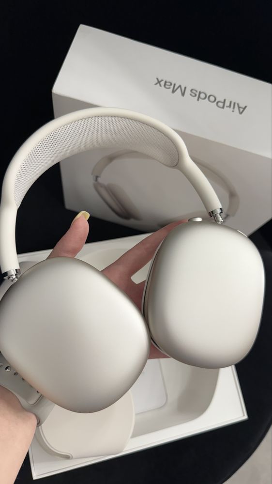 Навушники Apple Airpods Max 2 Starlight нові