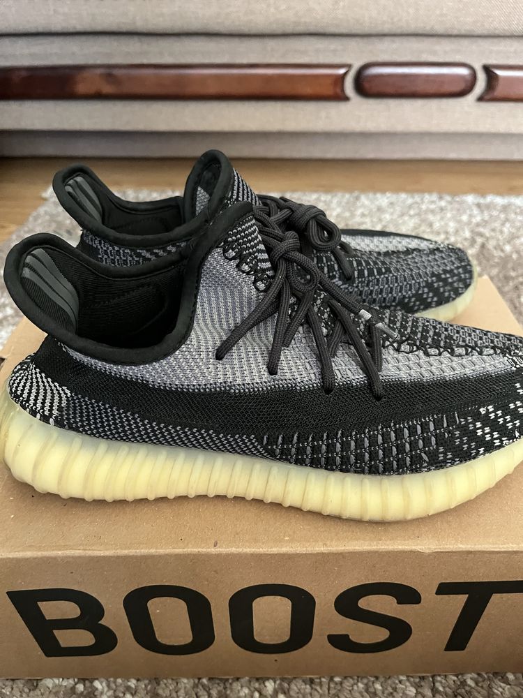 Adidas Yezzy Boost 350 Carbon