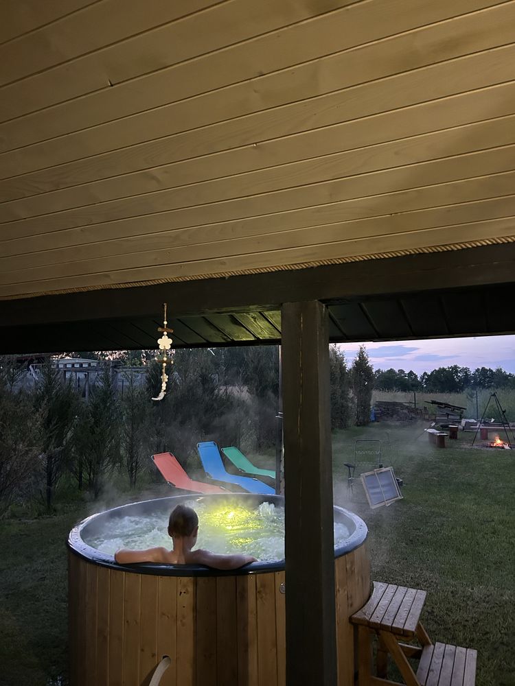 Mazury Dom w Leleszkach do wynajecia z gorąca balią