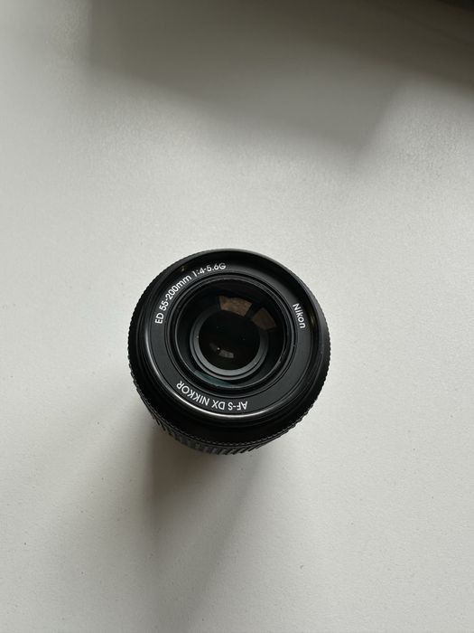 Nikon D7000 + Nikkor AF-S 55-200мм f: 4-5,6