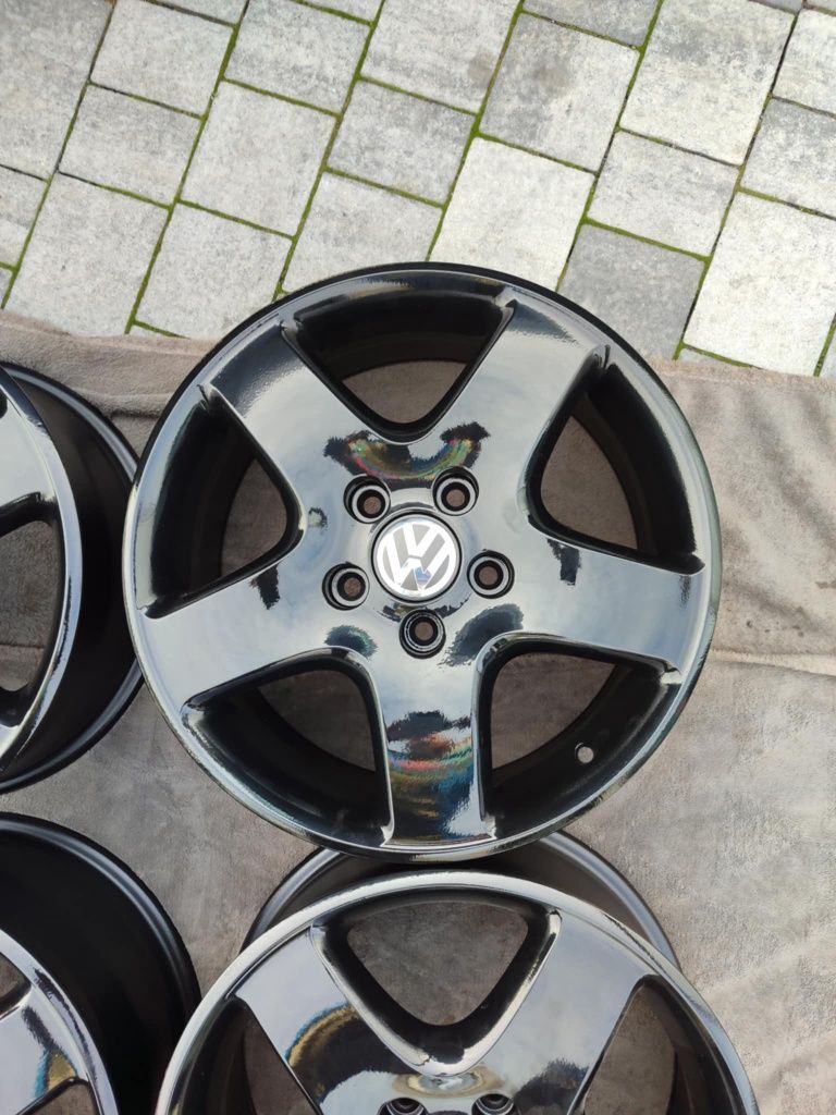 Felgi aluminiowe R17 5x120 VW Busy T5 T6 7J Et 55 super stan