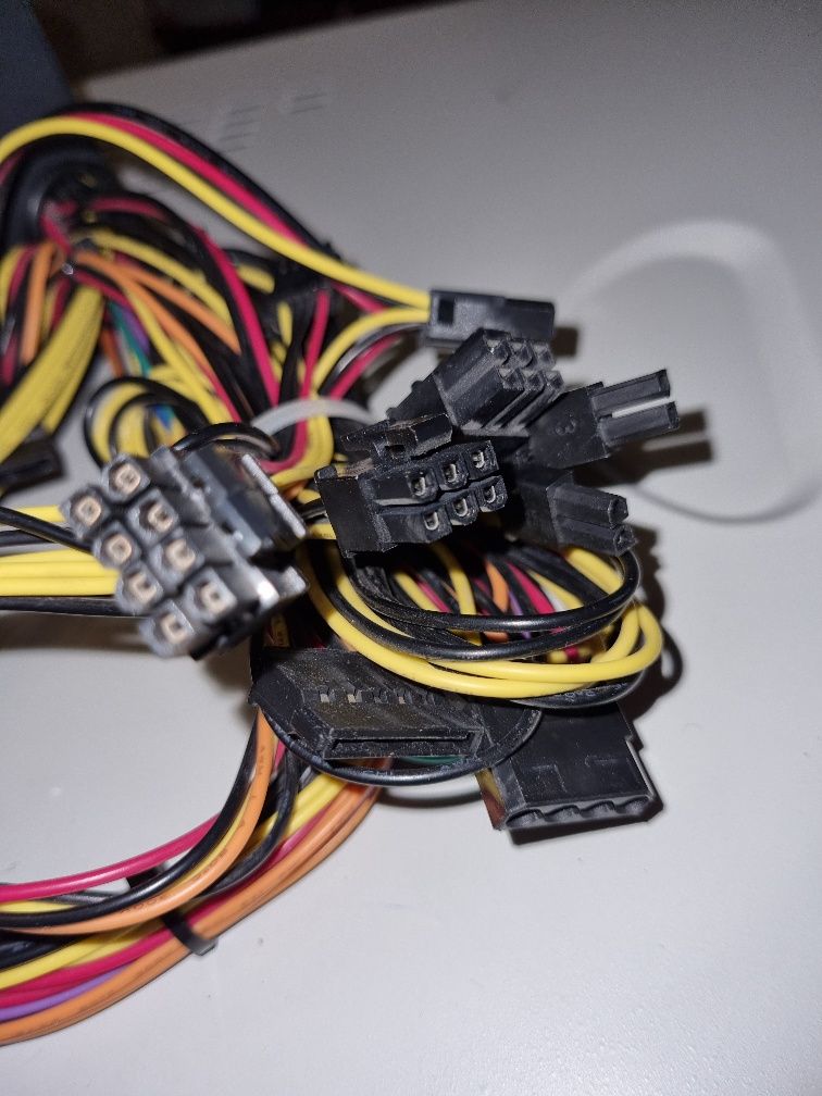 Блок питания AeroCool VX-600