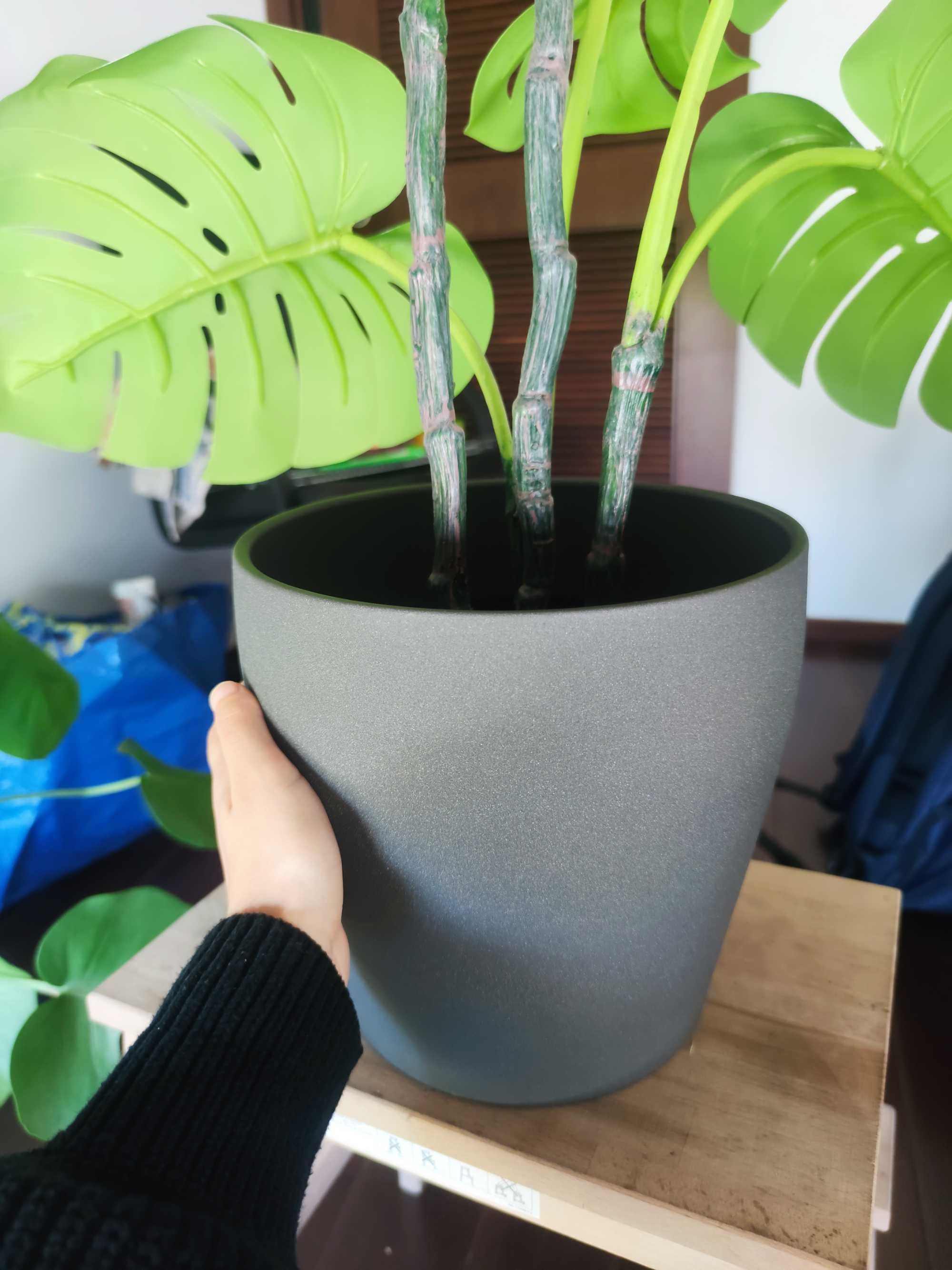 Planta Monstera Artificial e Vaso
