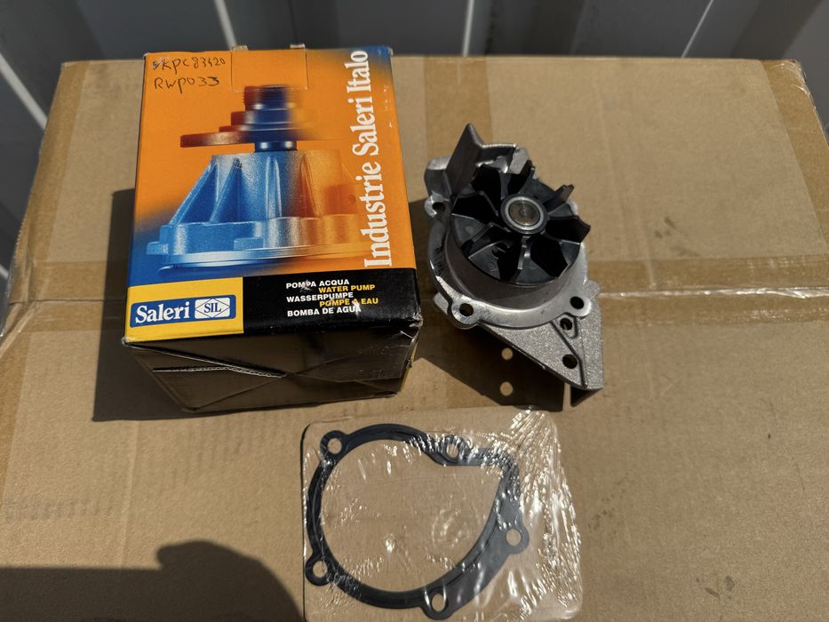 Водяний насос Помпа Citroen Berlingo Jumper Fiat Dicato Peugeot Suzuki