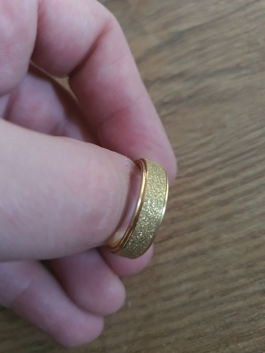 Złota Obrączka Pierścionek Piaskowana Stal Szlachetna