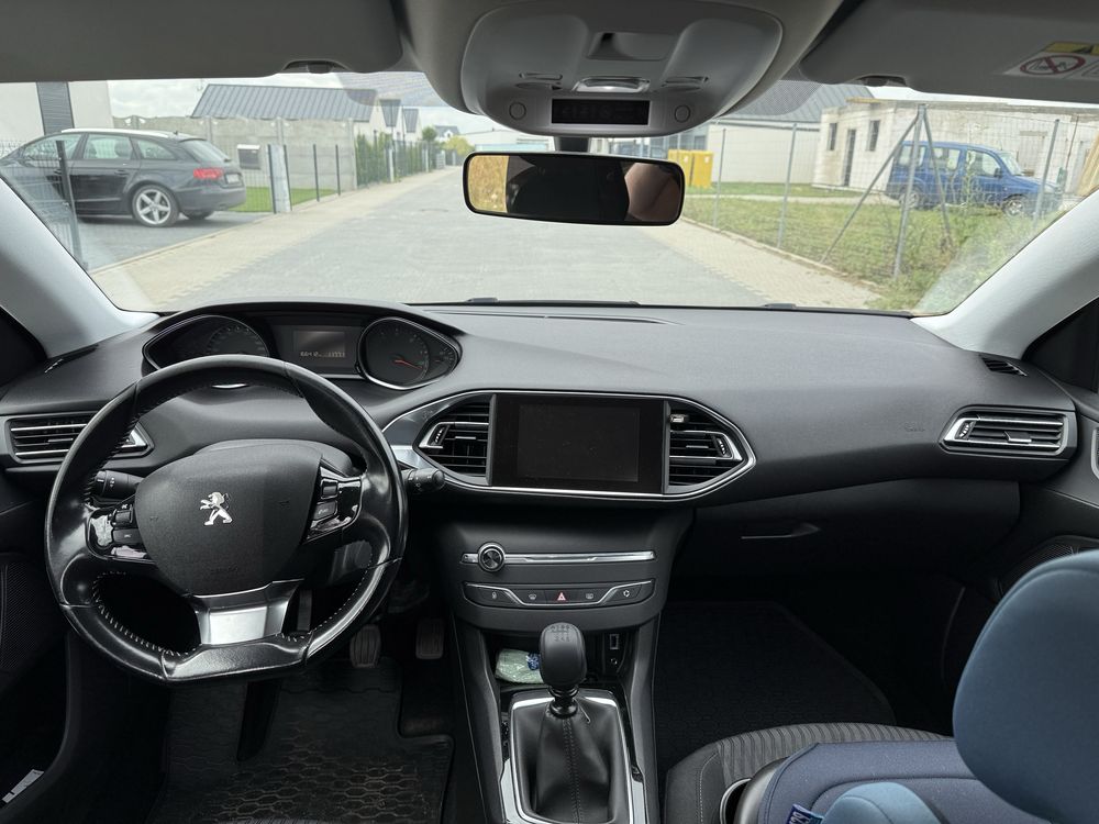 Peugeot 308 T9 Kombi 2017 1.6 HDI 120KM Niski Przebieg