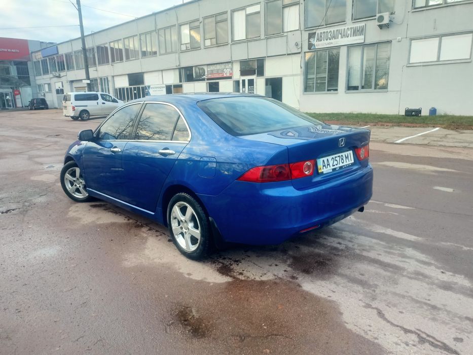 Хонда Акорд 2.0 газ бензин АКПП 2004р.в.