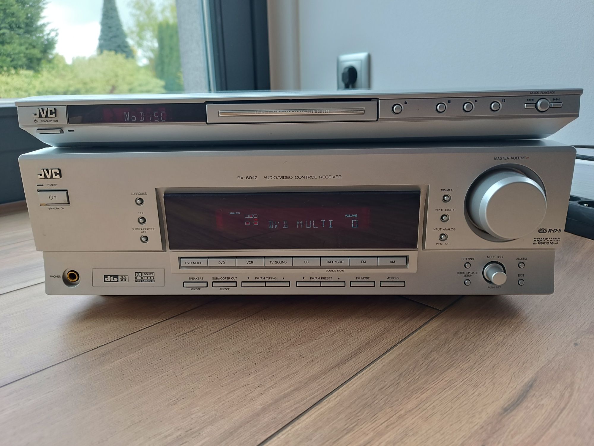 Zestaw JVC DVD plus Amplituner