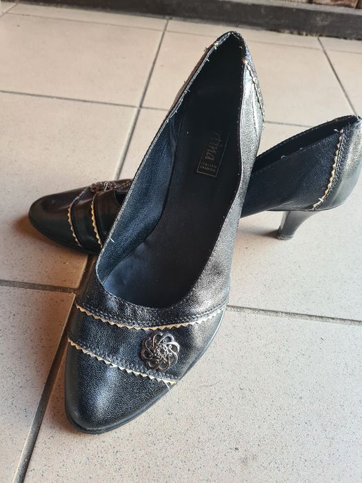 Pantofle damskie na obcasie