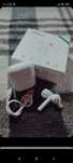 Fones bluetooth brancos