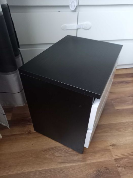 Szafka nocna z szufladamj