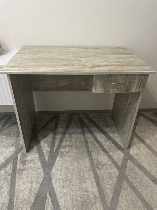 Продам дитячий письмовий стіл