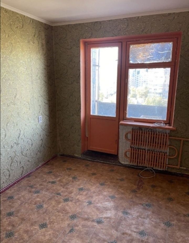 Продам 2х.ком 7єт. Камянское 11 мик. не угловая
