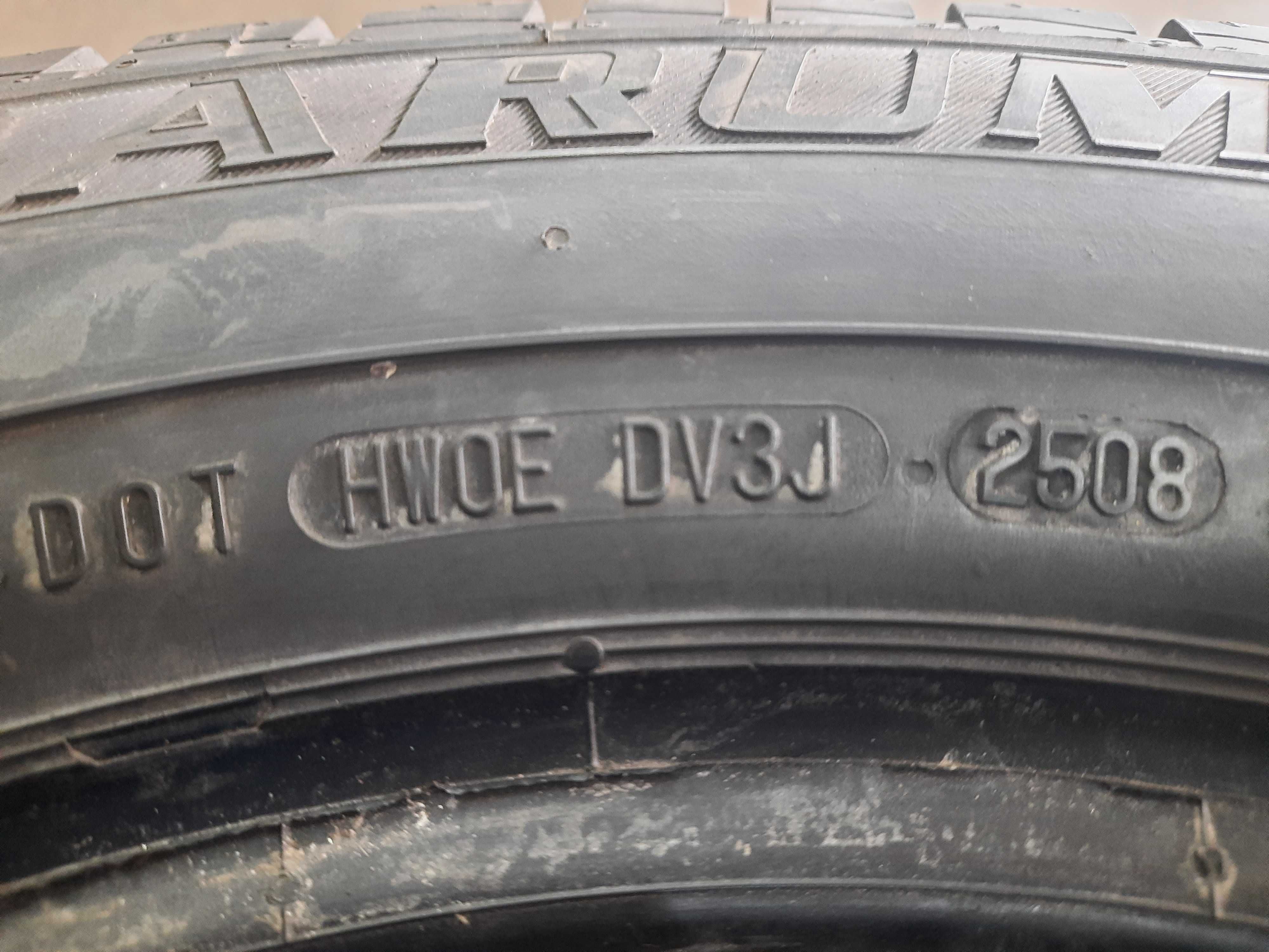 Opona 205/65R15C 102/100T Barum Snovanis