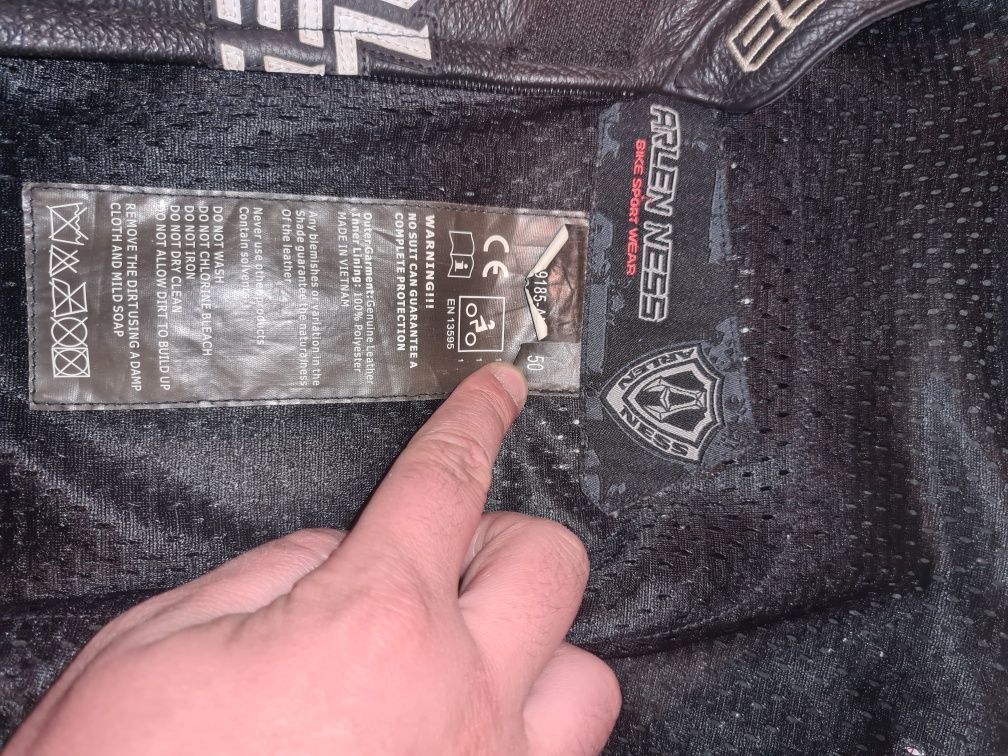 Fato motard Arlen Ness