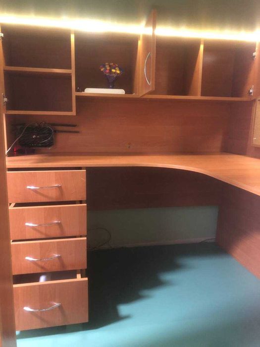 Двоярусне робоче спальне місце. Меблевий комплект