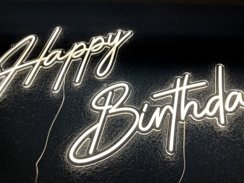 Napis led Happy Birthday