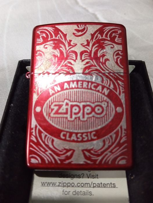 Isqueiro ZIPPO em bom estado