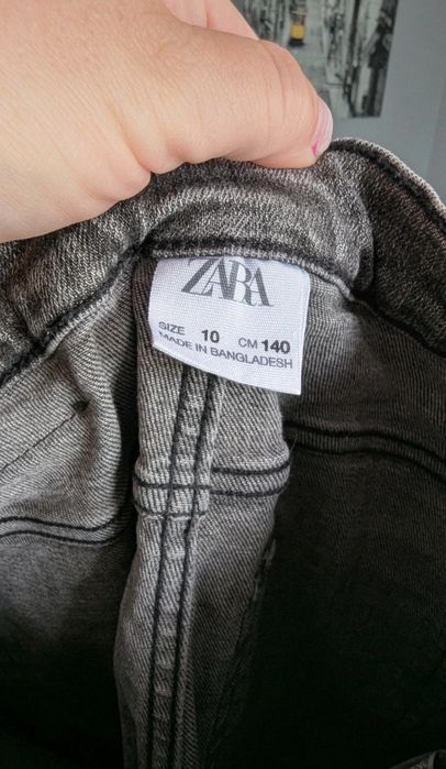 Zara jeansy chłopięce r 140