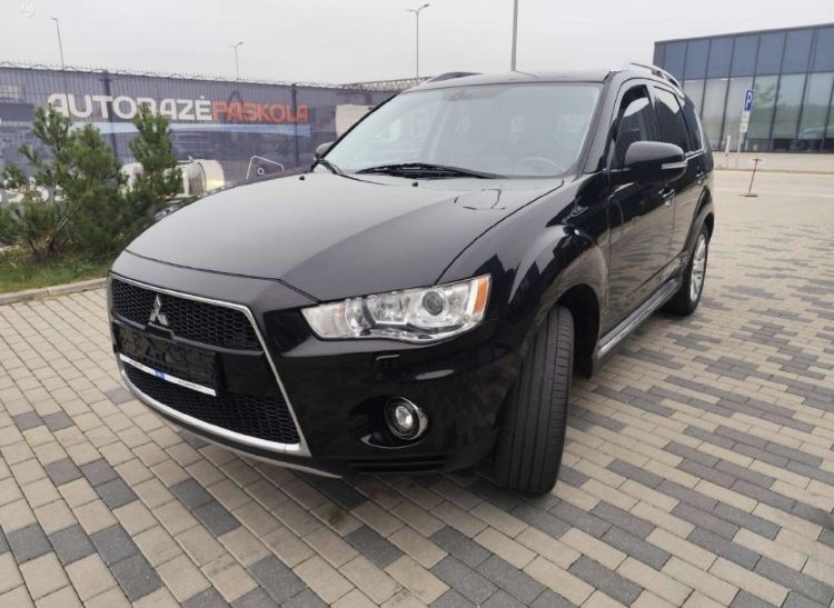 Оутлендер XL  це авто дійсно вартий уваги !