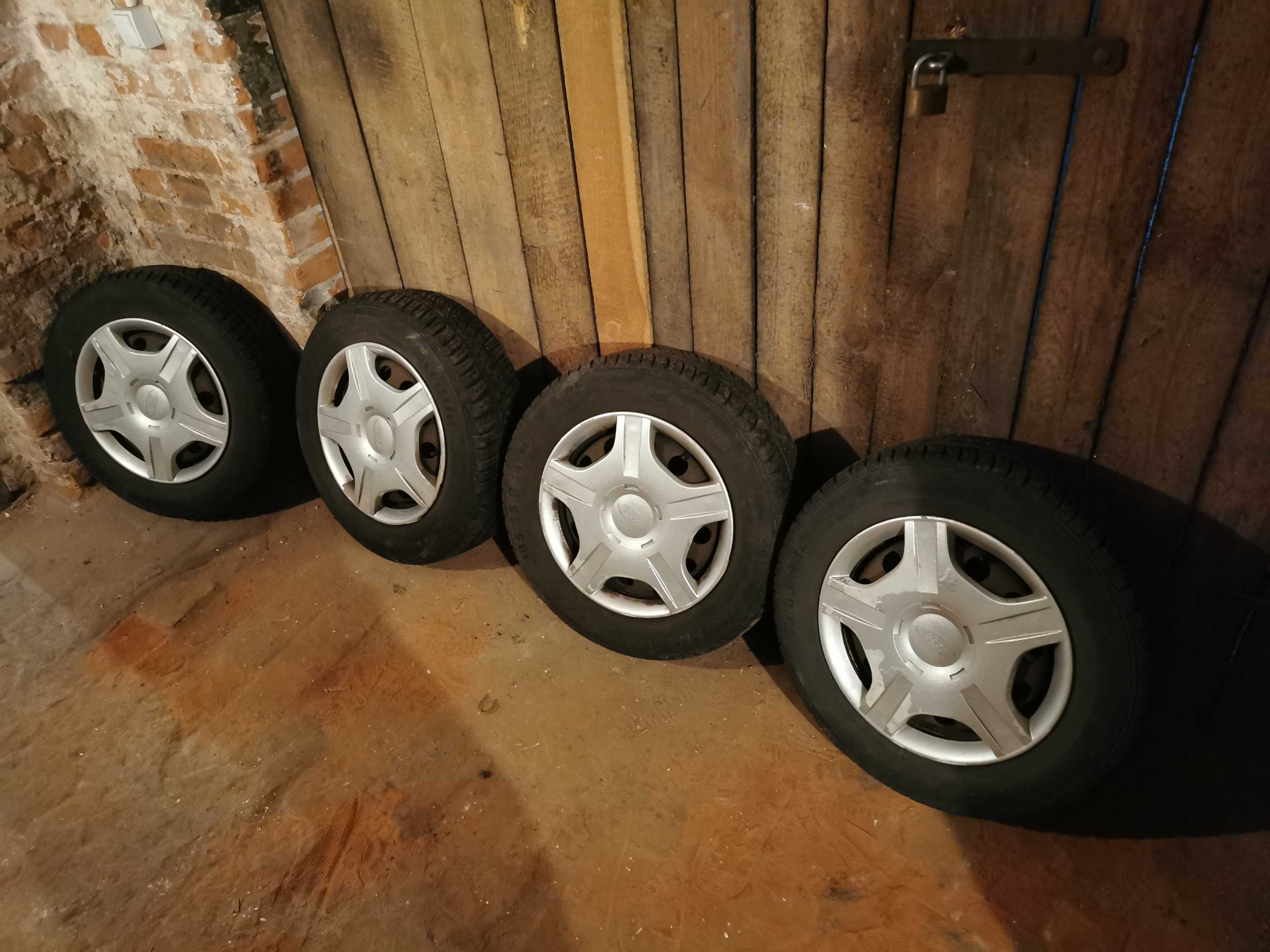 Ford Focus mk1 felgi z oponami 185/65 R14 4x108