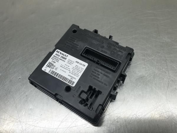 Módulo confort RENAULT Arkana I