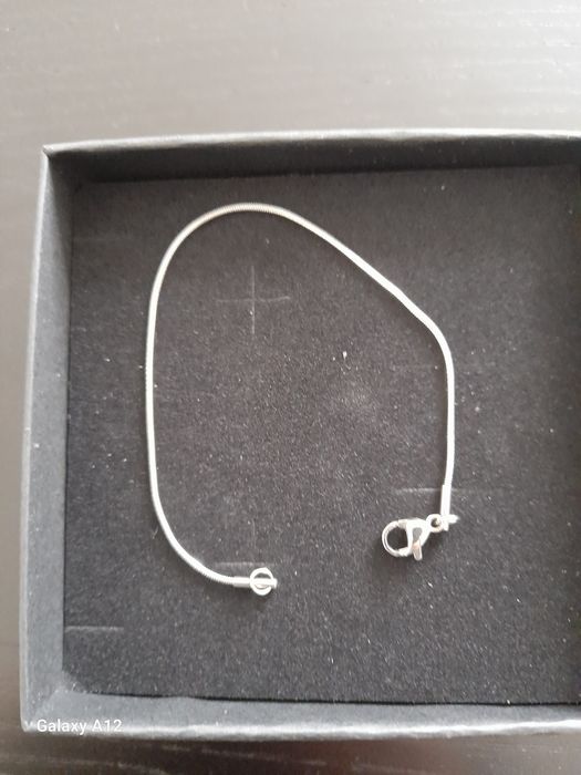 Pulseira em malha fina de aço