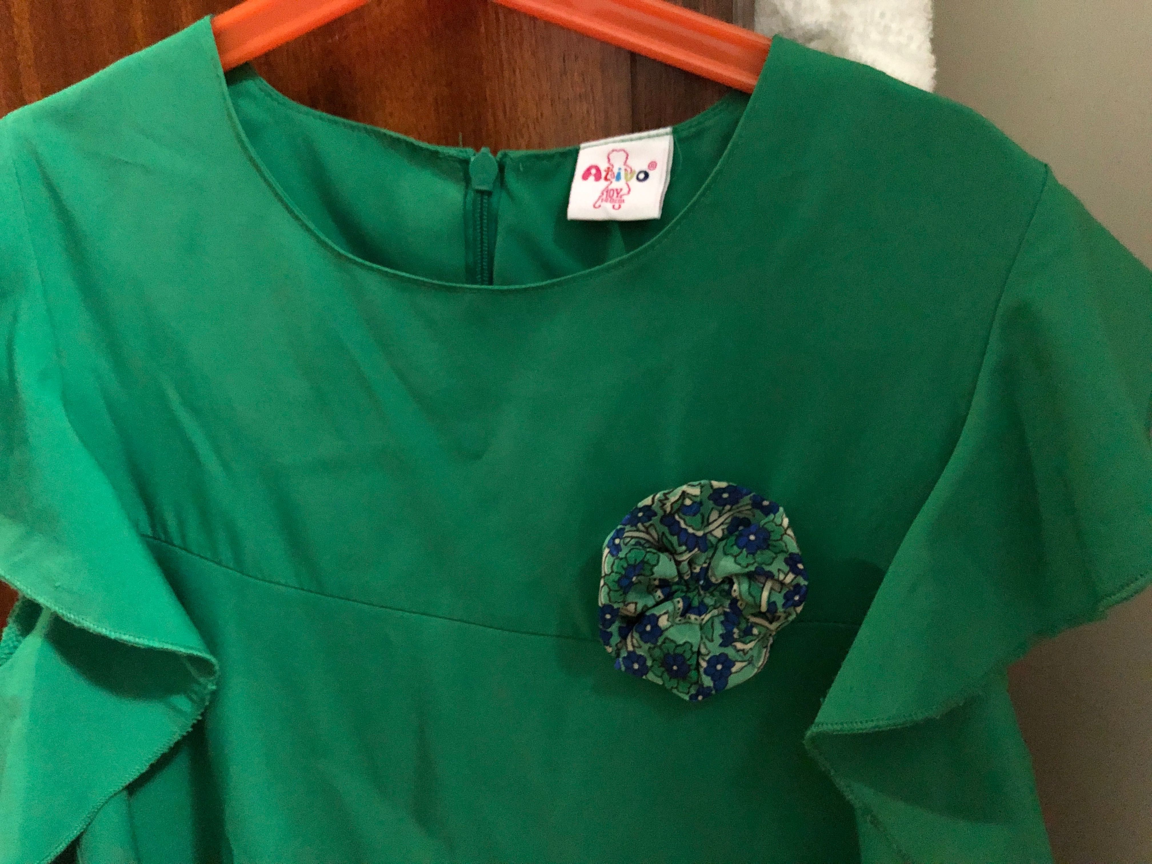 Vestido de menina verde para verão