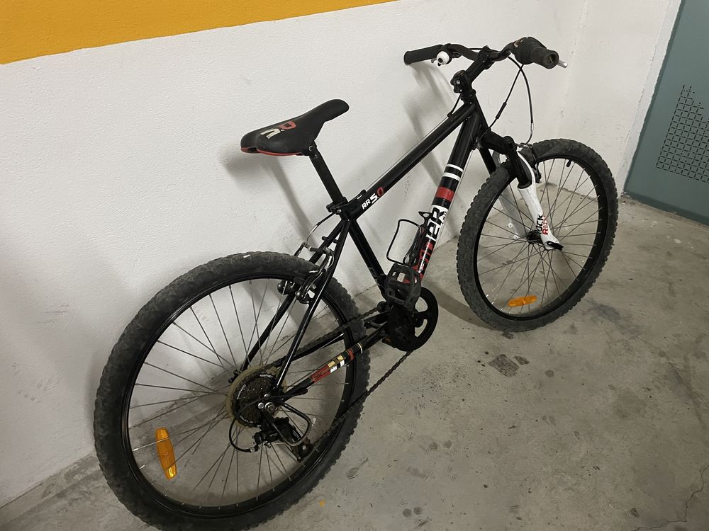 Bicicleta Rockrider 24 com 18 velocidades