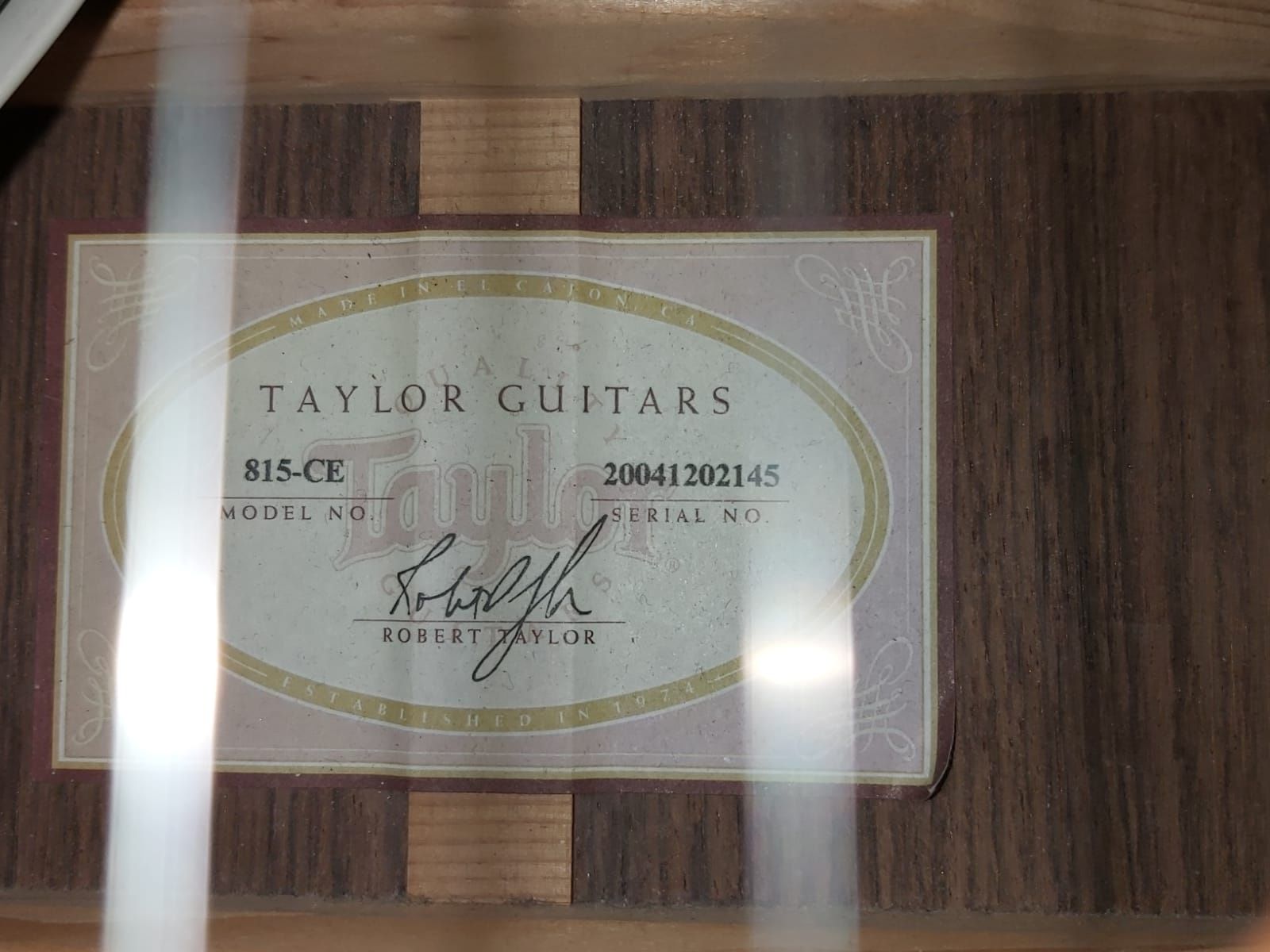 Gitara Taylor 815 CE Jumbo z futerałem