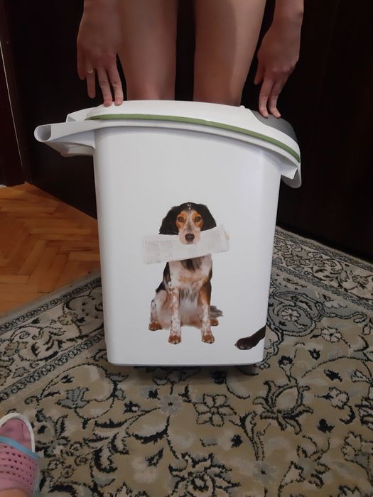 Коробка для собачьего корма