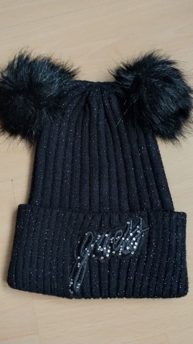 Czapka Guess dla dziewczynki