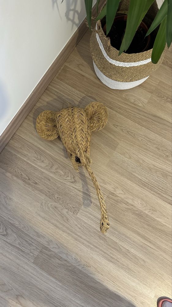 Elefante de Parede em Fibra Vegetal (palha) para quarto de bebé