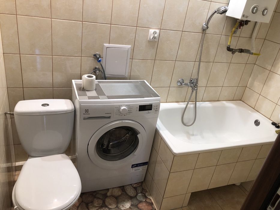 Wynajme mieszkanie Pila centrum I pietro + parking kawalerka