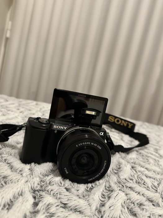 Sony A5000 c/ lente 16-50mm original