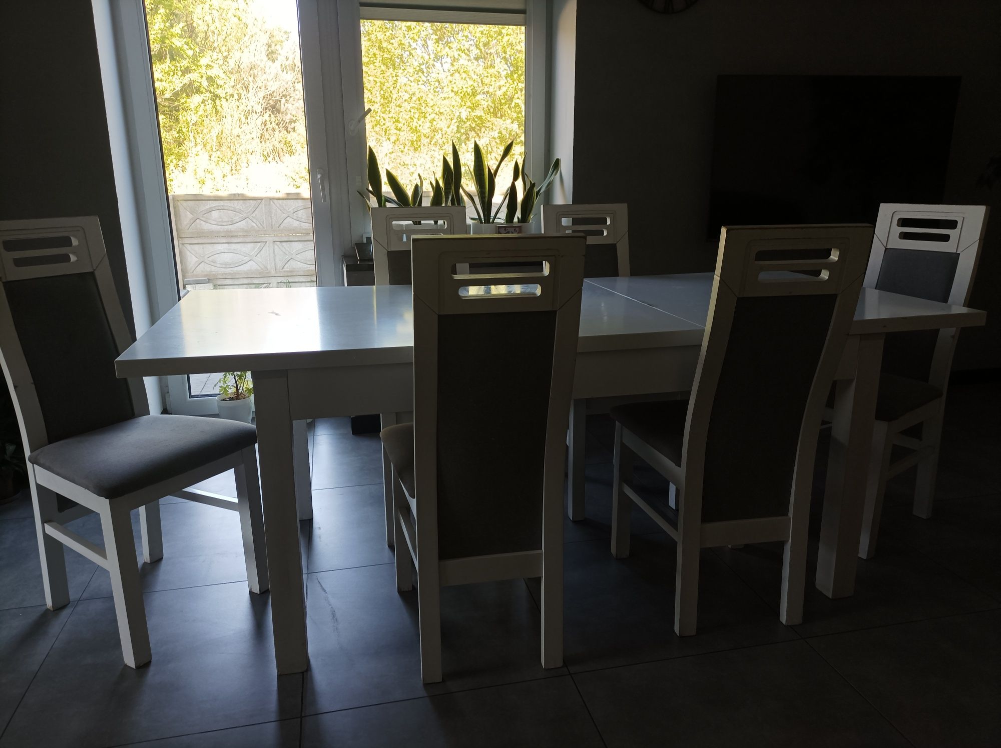 Biały stół rozkładany 200cm  +6 krzeseł