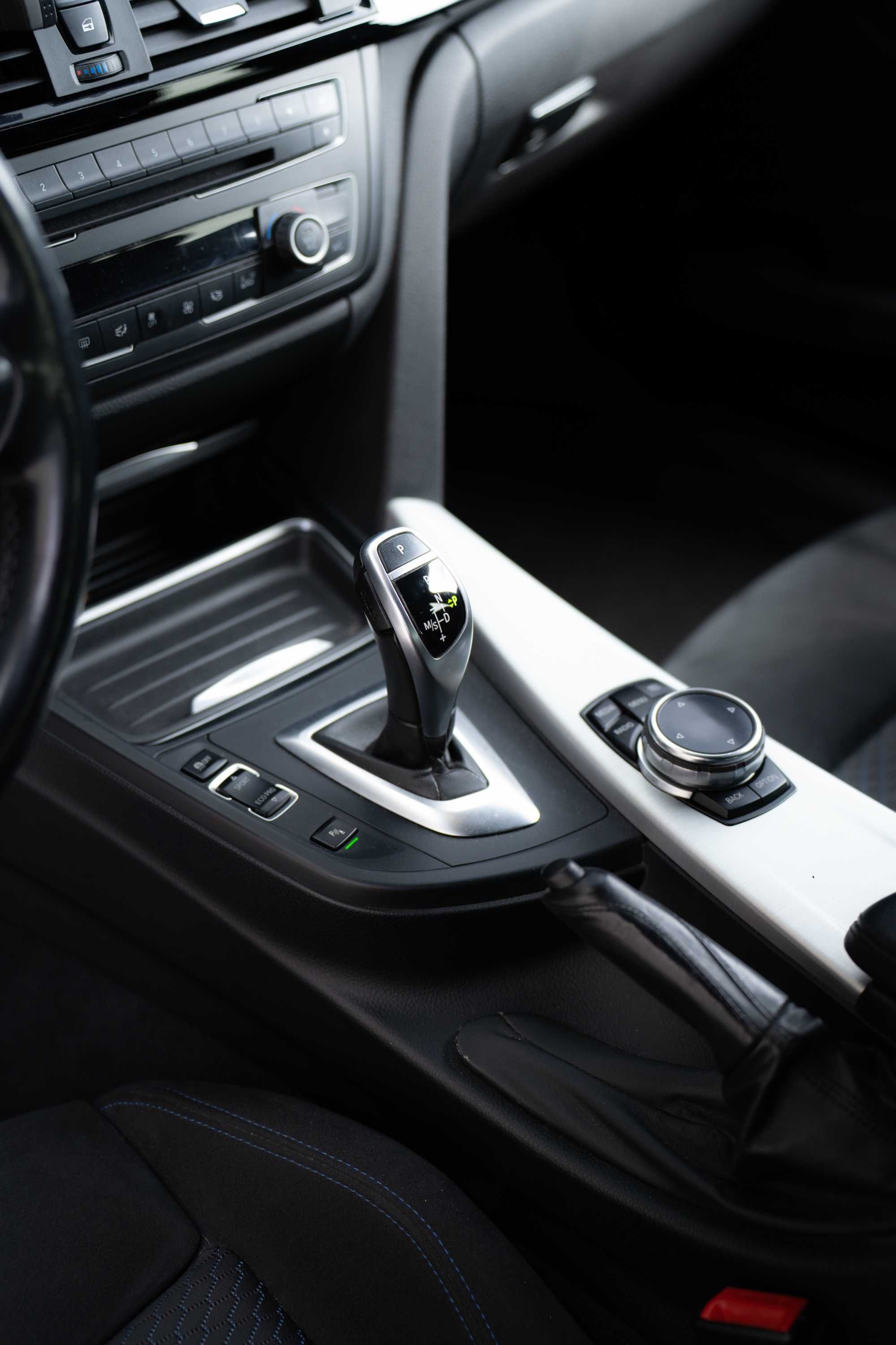 BMW 330 d Touring Pack M