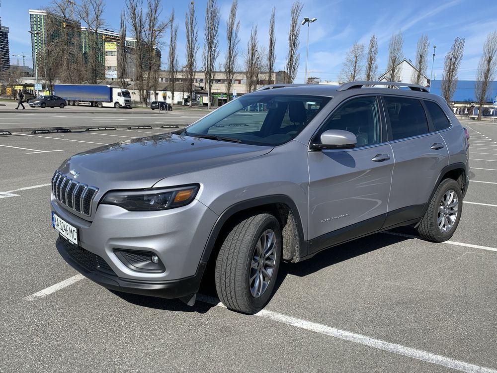 Jeep Cheroke 2019 24т км