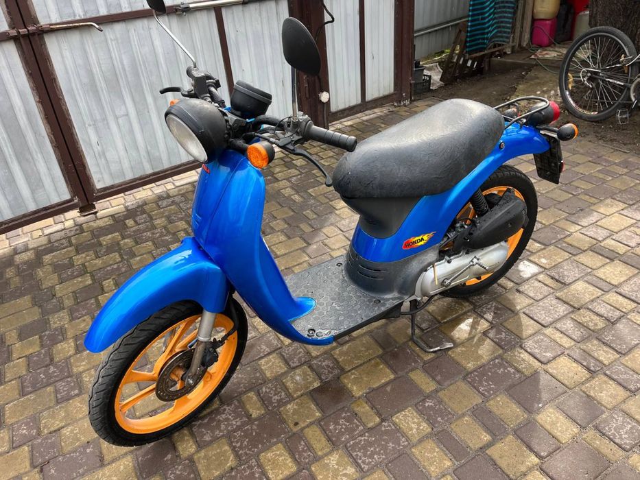 Японский скутер Honda Via