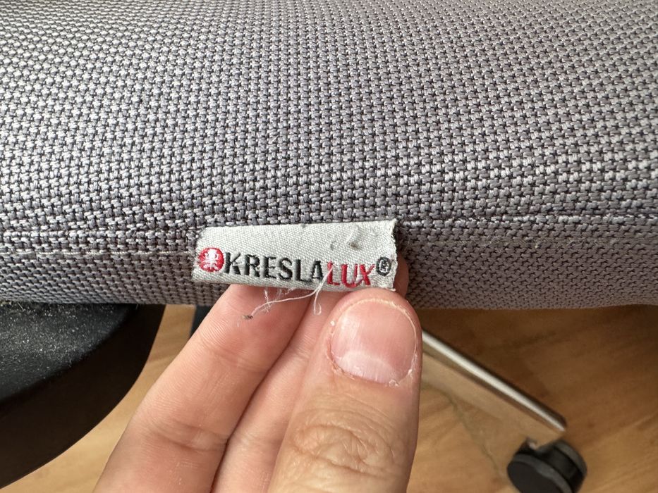 Кресло компьютерное офисное эргономическое ортопедическое очень удобно