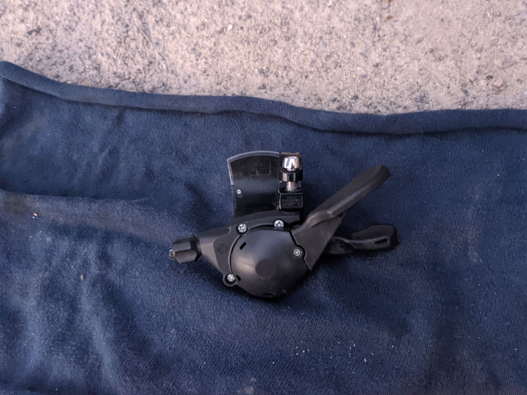 Манетка Shimano Alivio SL-M4000 9 speed