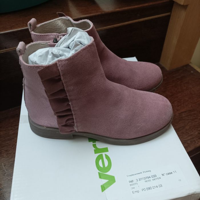 Botas em nobuck, cor rosa de menina