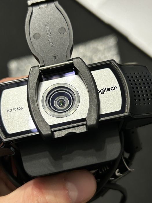В гарному стані Веб-камера Logitech c930e 1080p 30fps (860-000568)