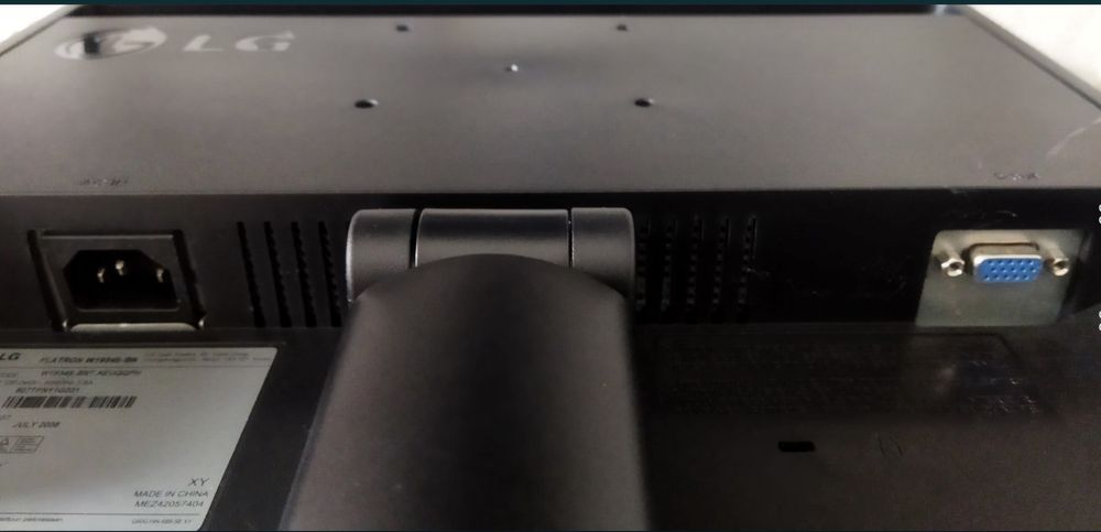 Monitor LG 19” w1934s