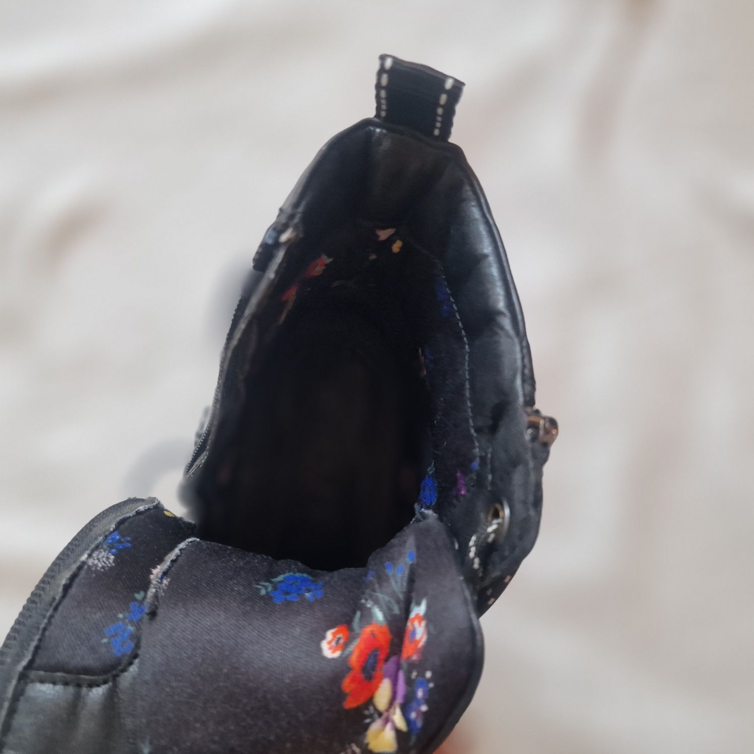 Buty zimowe z cholewką