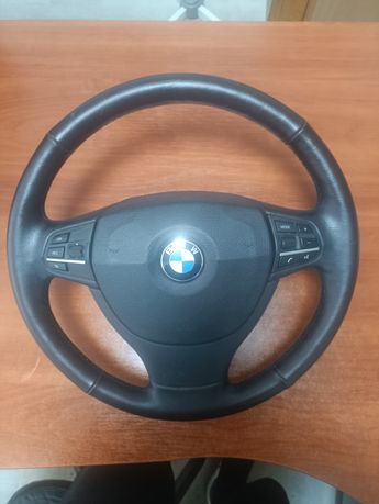 Продам руль BMW F10+подушка