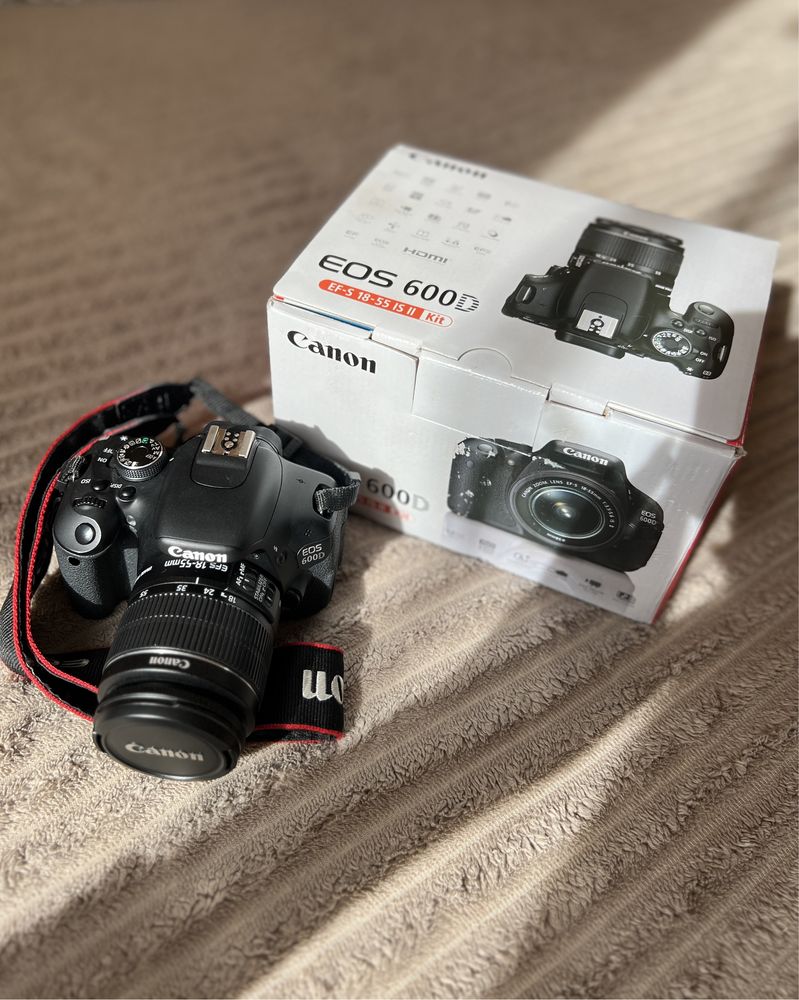 Canon EOS 600d + kit 18-55 IS II, в ідеальному стані